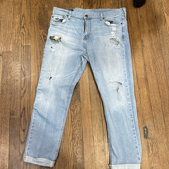 Hollister Skinny Jean 38 (Runs Small, fits like a 14) - Picture 1 of 5
